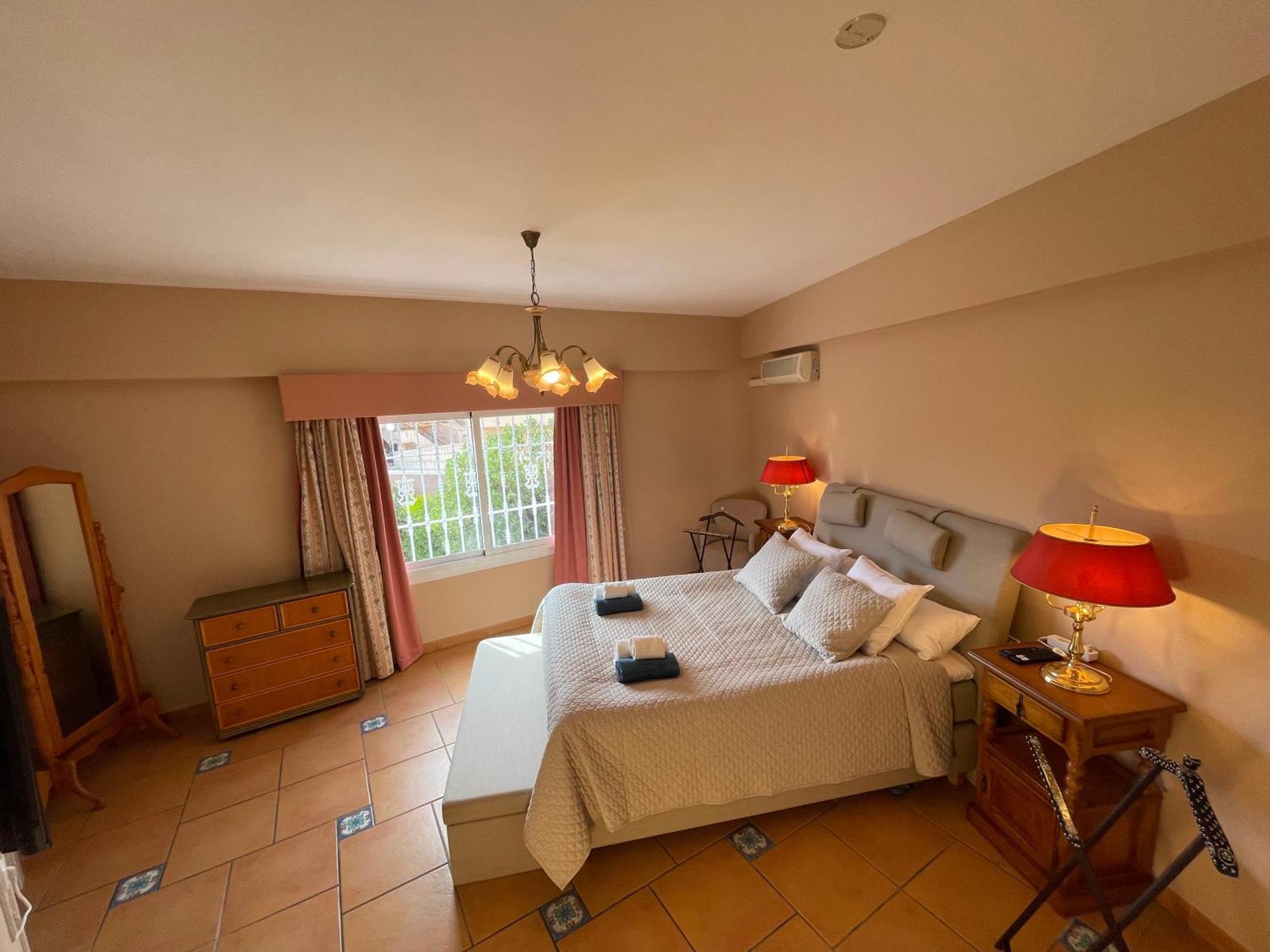 Anna'S Garden Bed & Breakfast ตอร์เรเวียคา ห้อง รูปภาพ