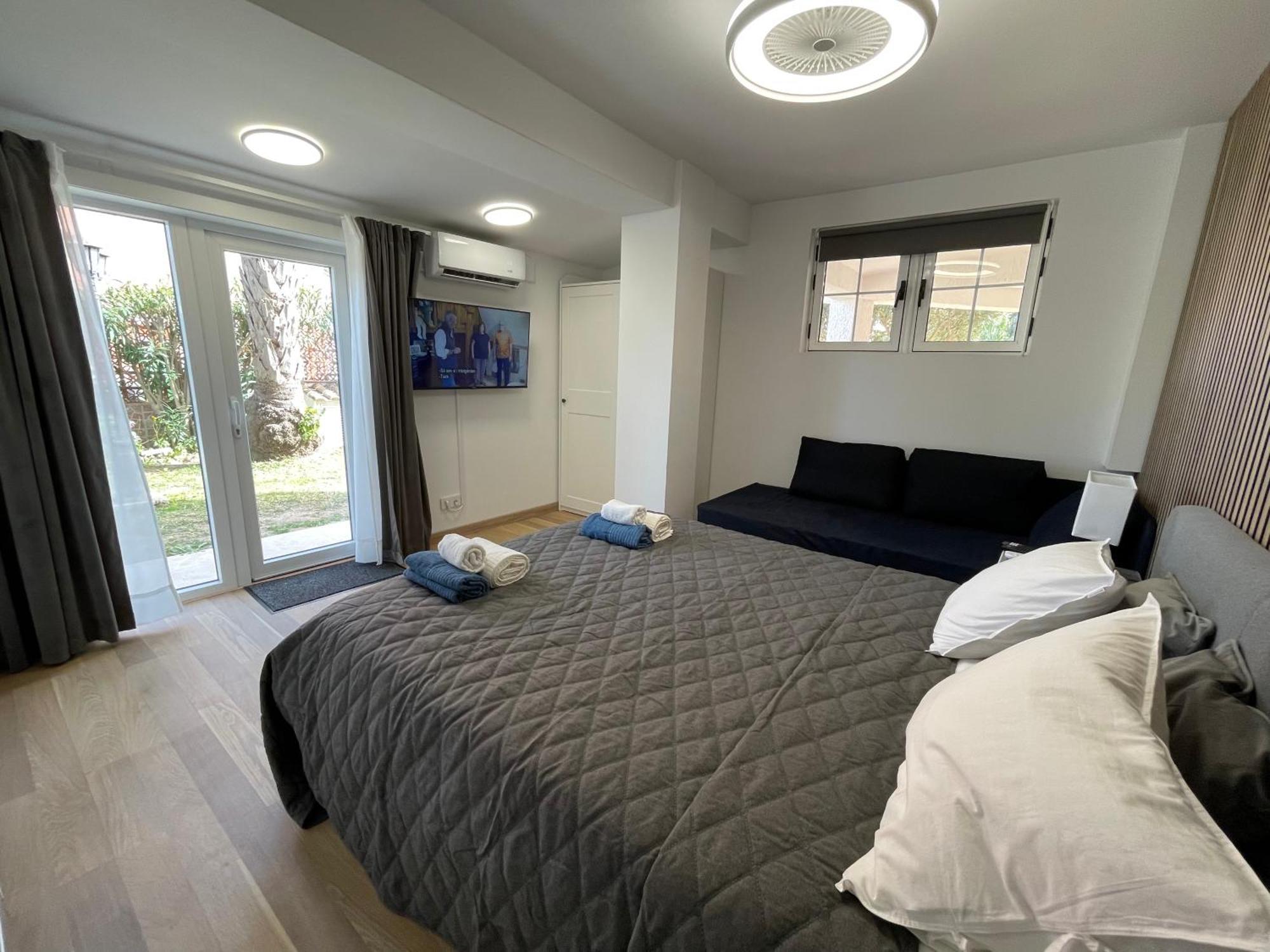 Anna'S Garden Bed & Breakfast ตอร์เรเวียคา ห้อง รูปภาพ